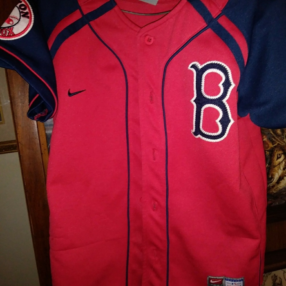 Boys baseball jersey and t-shirt
